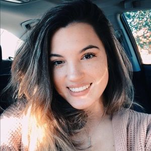 Meet your Posher, Zoe